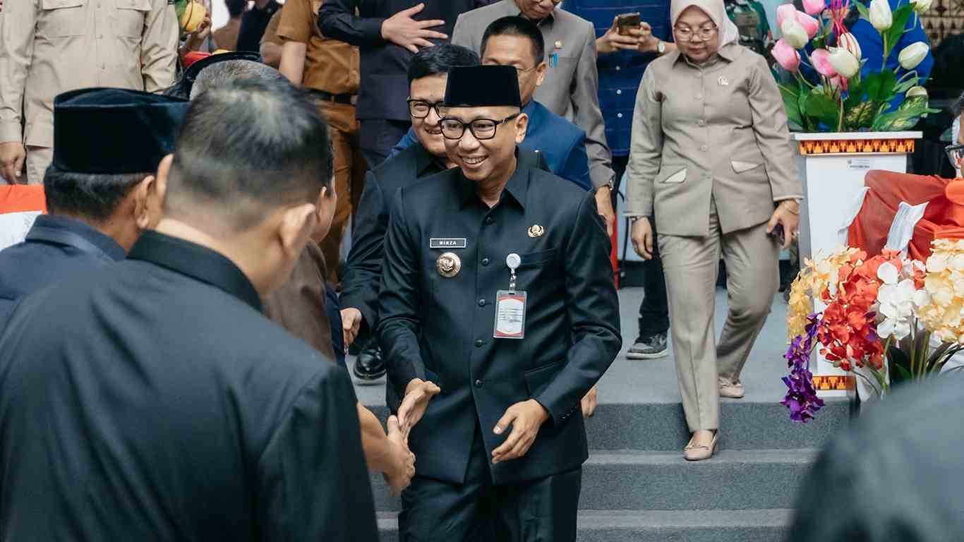 Gubernur Lampung Hadiri Paripurna LKPJ 2025 Tekankan Kolaborasi Pembangunan Daerah