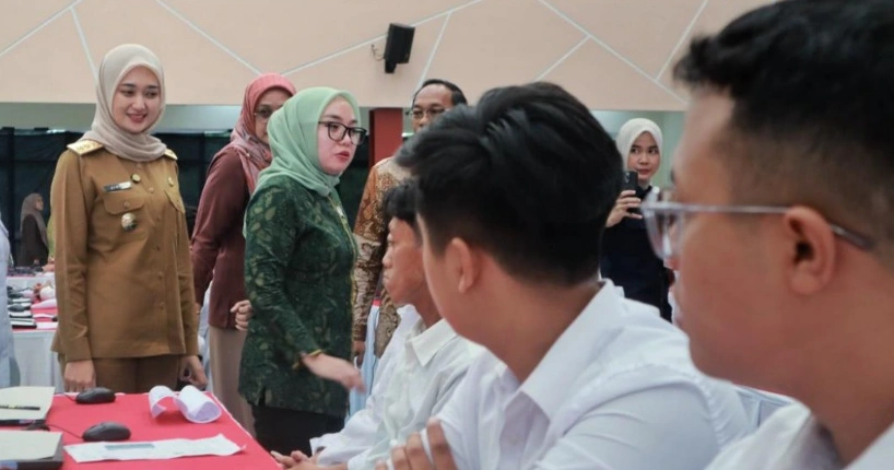 Wagub Jihan Nurlela Dampingi Wakil Menteri Koperasi Farida Farichah Tinjau Uji Kompetensi Manajer Koperasi Merah Putih